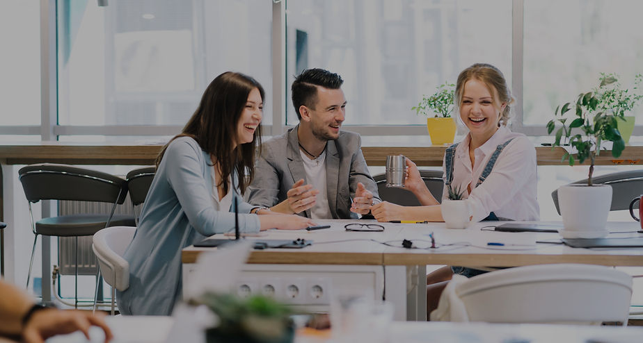 cheerful-colleagues-communicating-break_